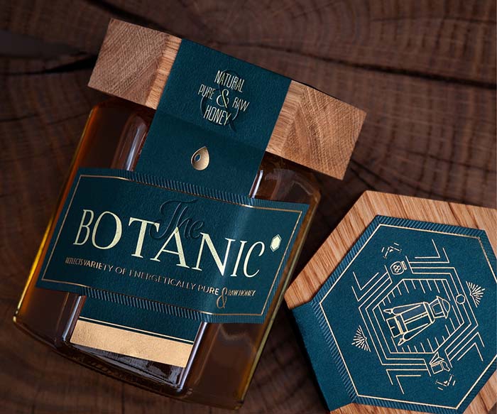 1-Botanic-world-brand-design