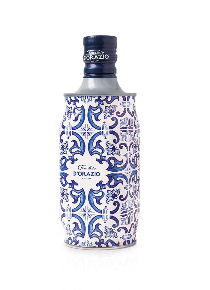 4-bottle-watercolor-world-brand-design