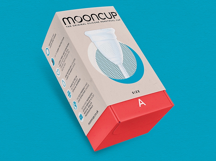 Mooncup_closed_Angled_01